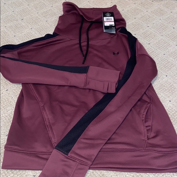 Sweatshirt - Picture 2 of 6